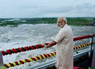 PM Modi launched the first phase of #Sauni project in #Jamnagar on Tuesday. (Source: Twitter)