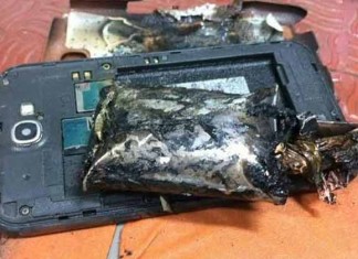 A Samsung Galaxy Note 2 phone caught fire mid-air on a IndiGo flight from Singapore to Chennai. (source: Twitter)